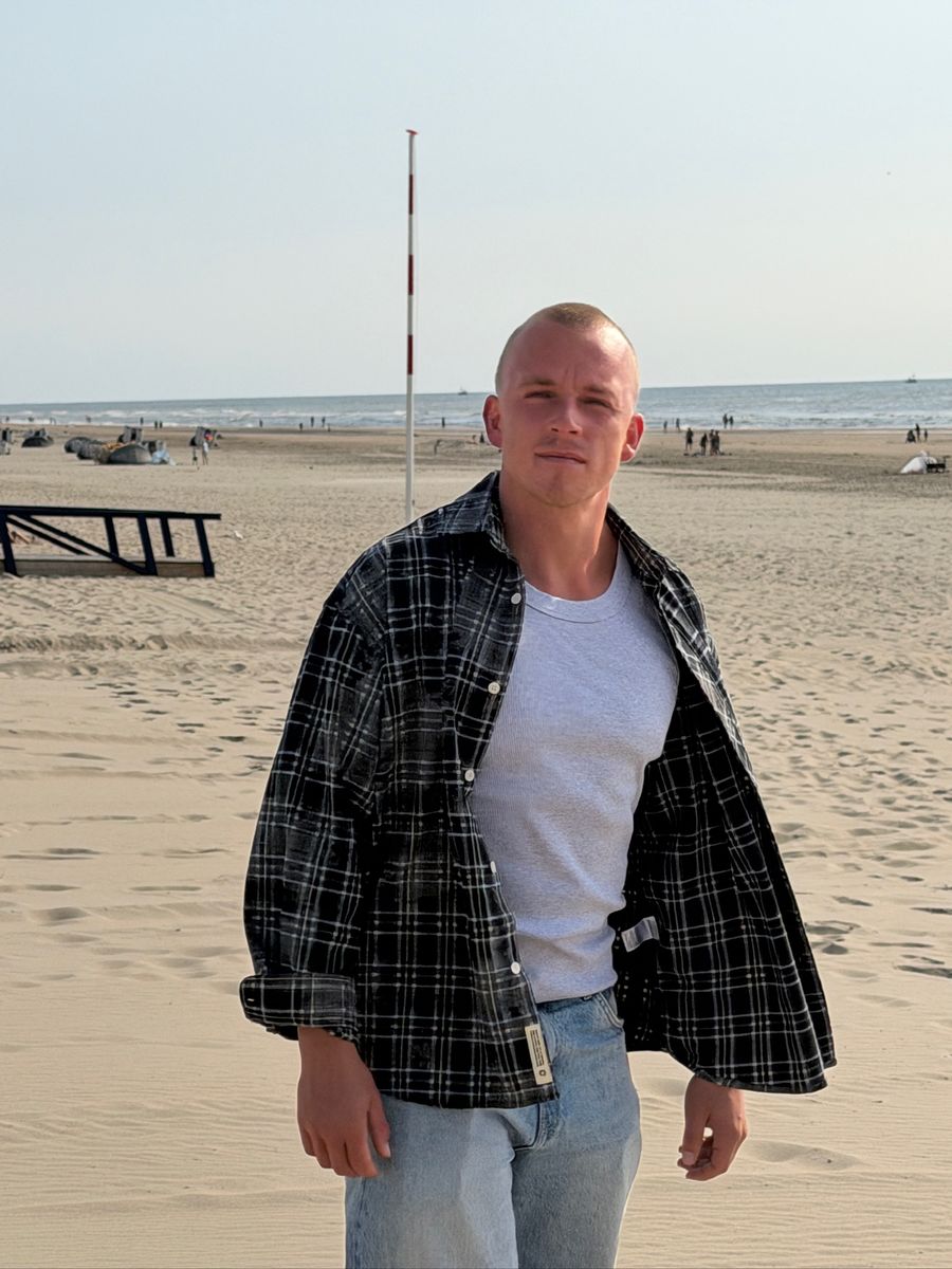 Remy Ettema op het strand